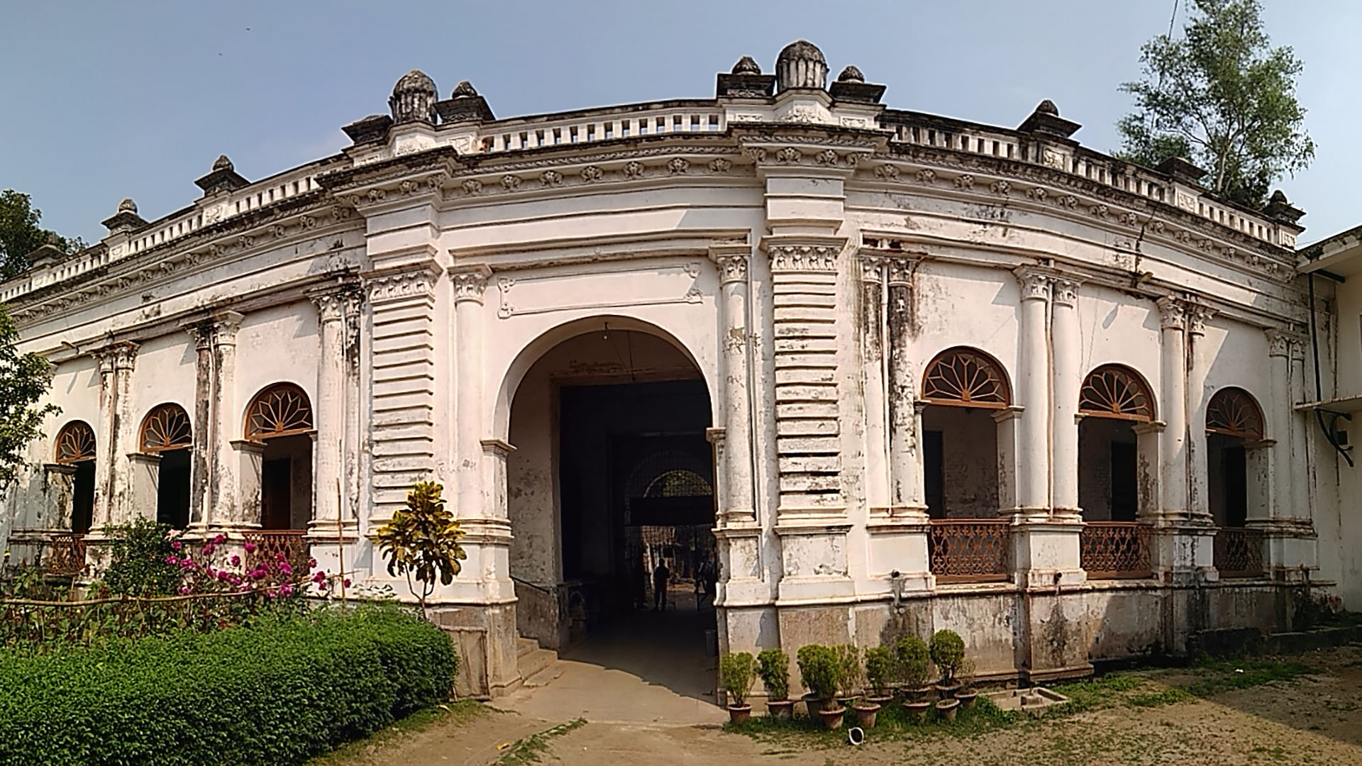 জামিলা ধাঁচের ঐতিহ্যবাহী বাড়ির ভবিষ্যৎ-অতীত চিত্র